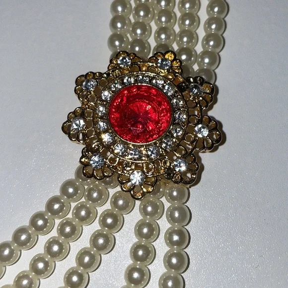 VINTAGE 3 pieces pcs Hand crafted festive necklace mother of pearl